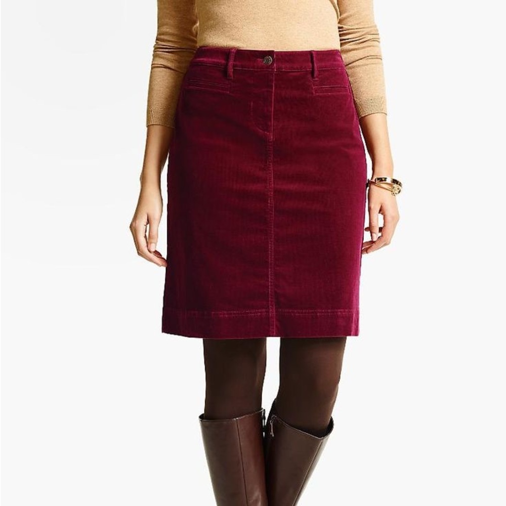 Talbots size 20 burgundy corduroy A line skirt.  In new condition. Colton.